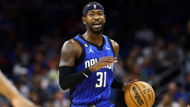 Magic guard Terrence Ross (31) drives to the basket during a game against the Wizards.